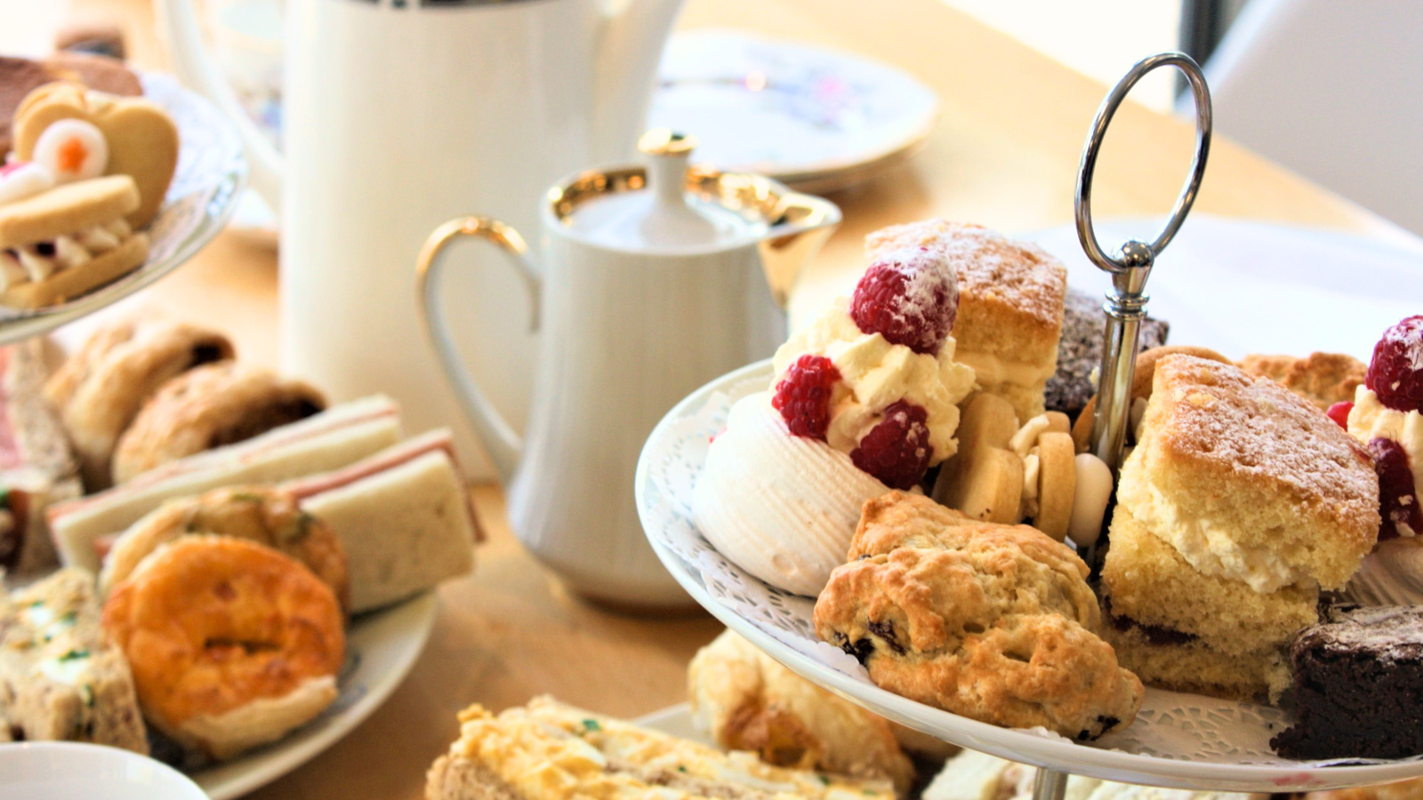 Save Over 35% On Fly Cup's Deluxe Afternoon Tea For Two